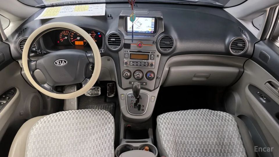Kia Carens