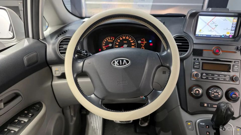 Kia Carens