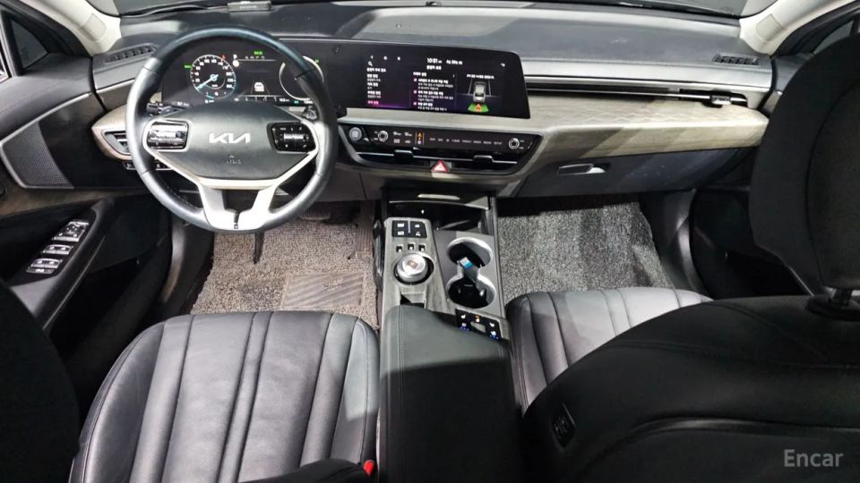 Kia K8