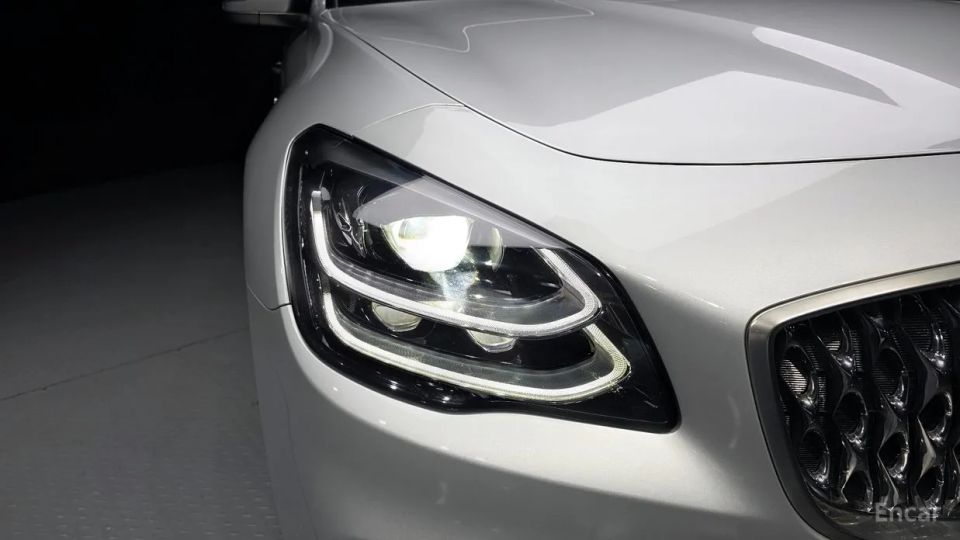Kia K9