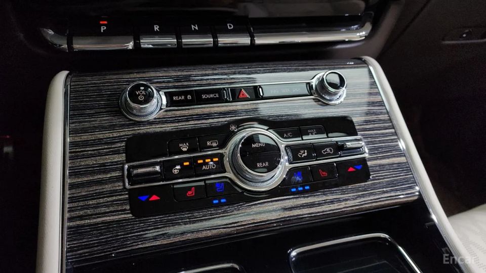 Lincoln Aviator