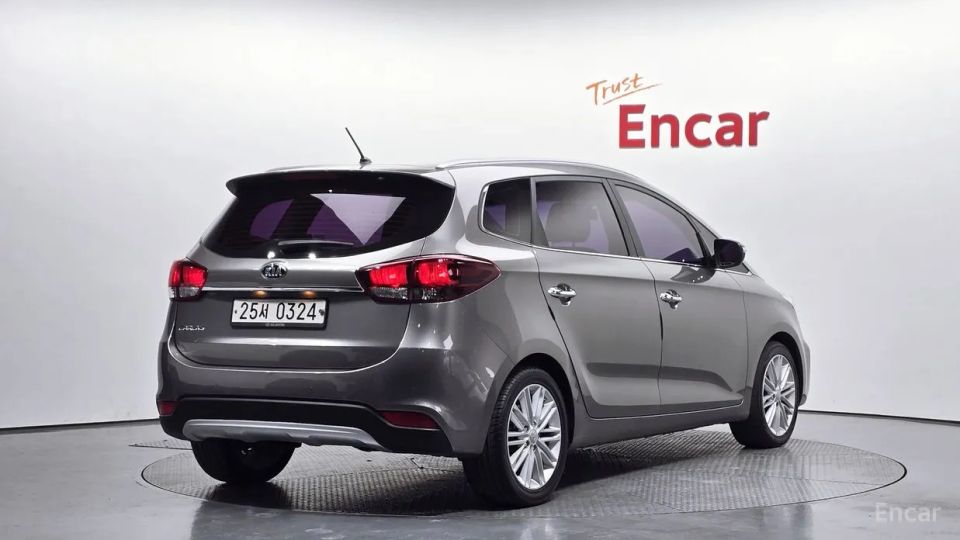 Kia Carens