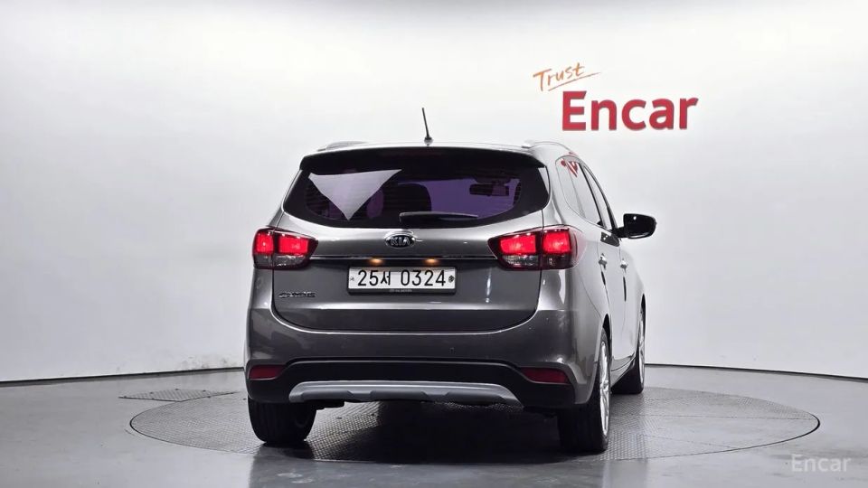 Kia Carens