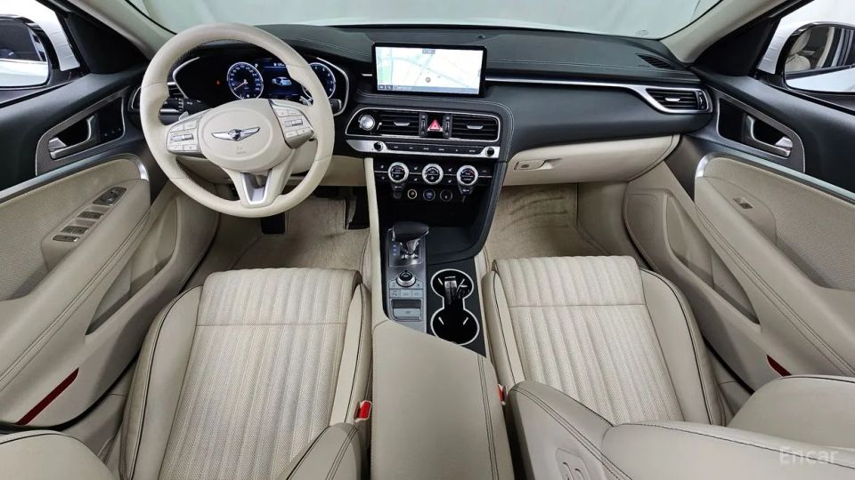 Genesis G70
