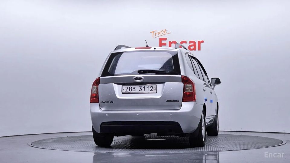 Kia Carens