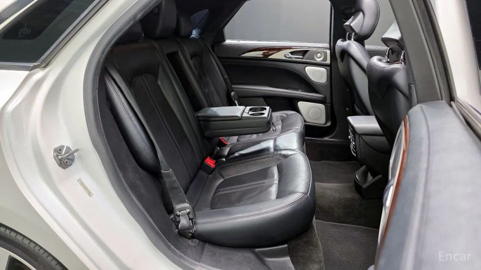 Lincoln MKZ