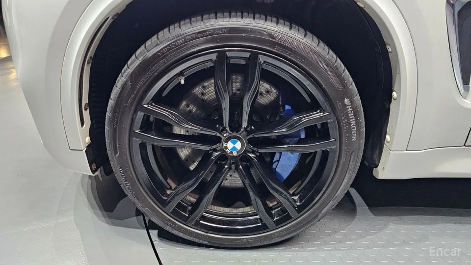 BMW X5M