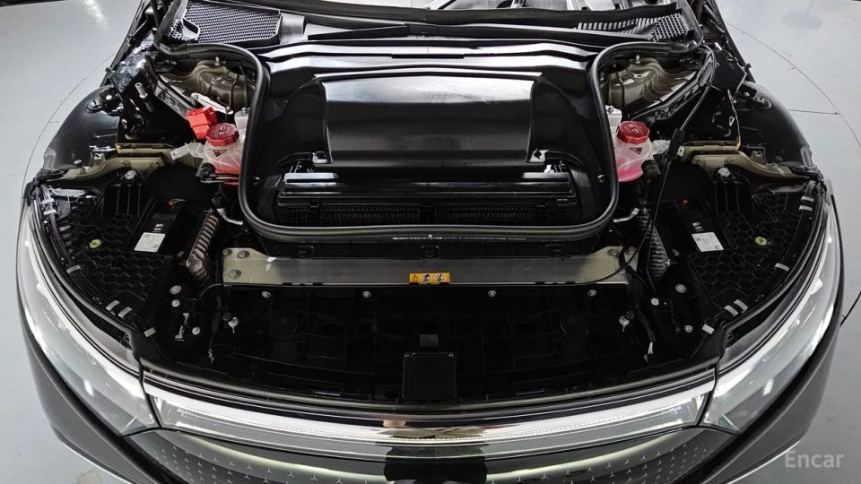 Mercedes-Benz EQS