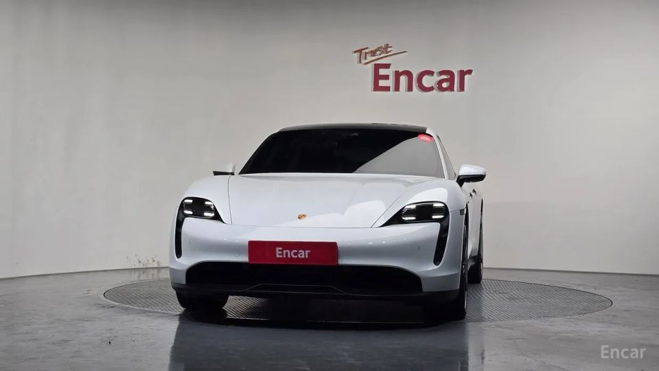 Porsche Taycan