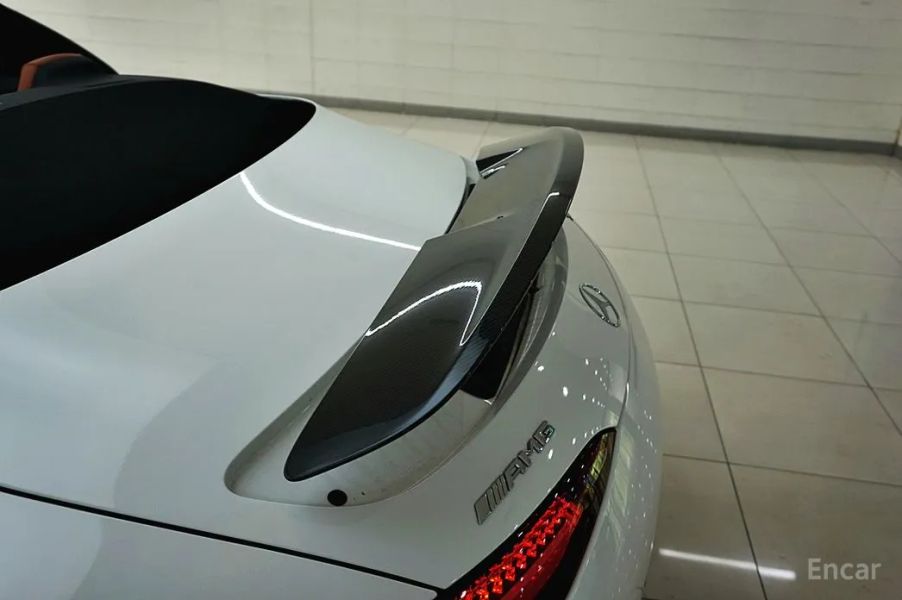 Mercedes-Benz SL-Class