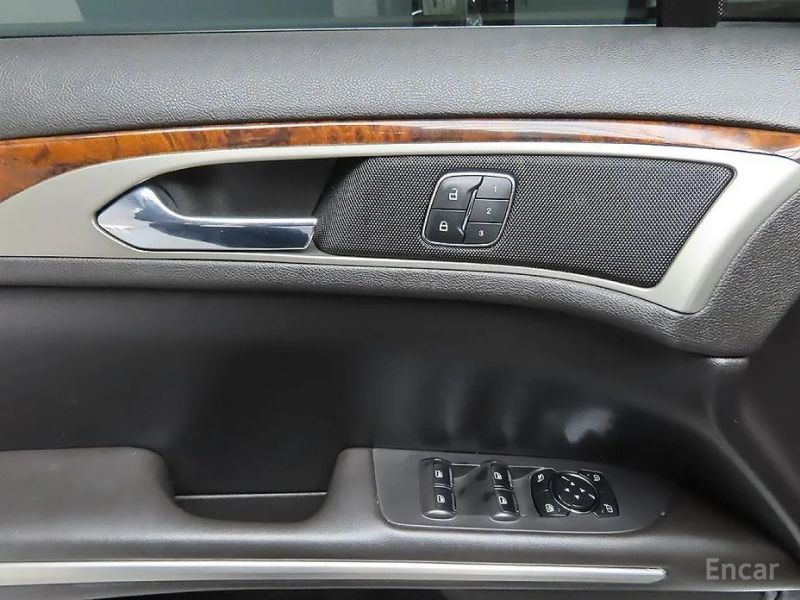 Lincoln MKZ