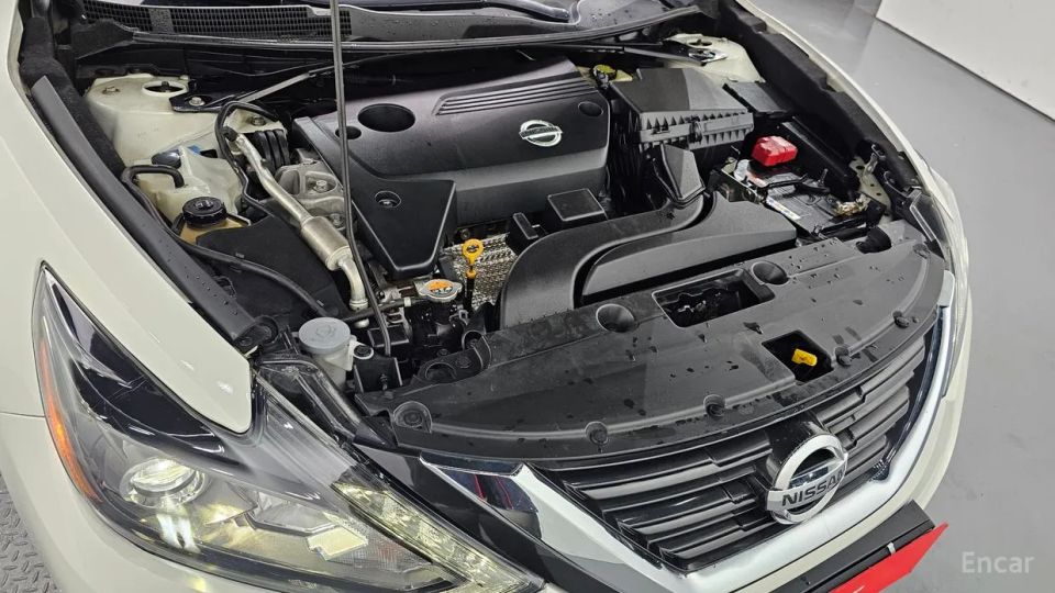 Nissan altima