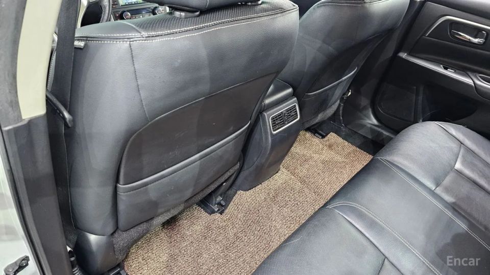 Nissan altima