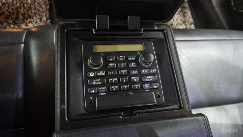 Jaguar XJ-8
