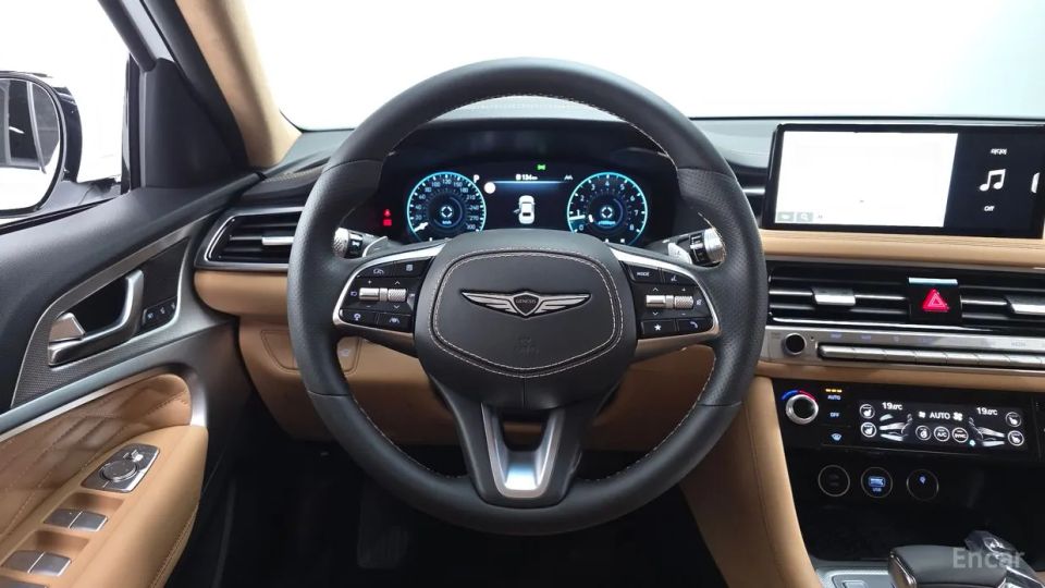 Genesis G70