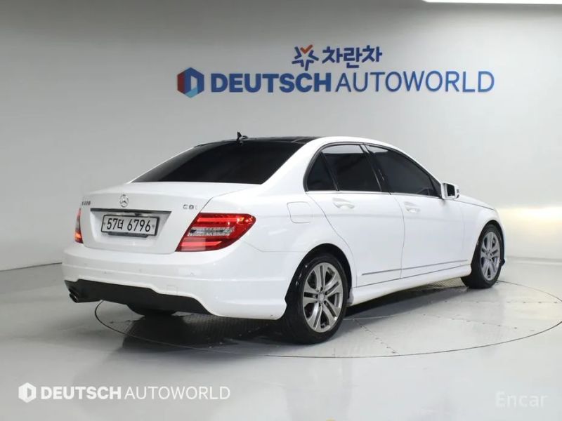Mercedes-Benz C-Class