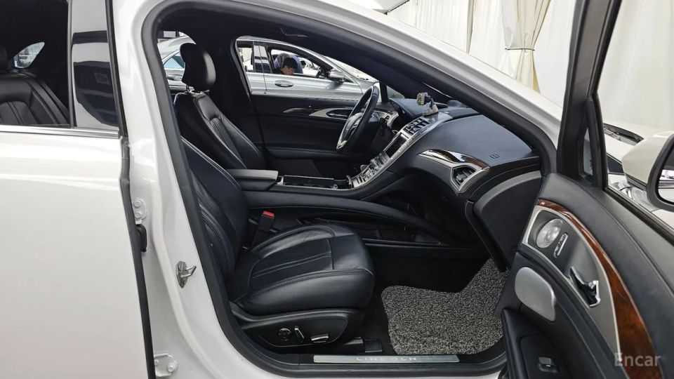 Lincoln MKZ