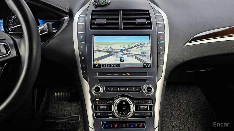 Lincoln MKZ