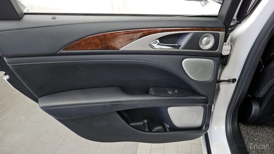 Lincoln MKZ