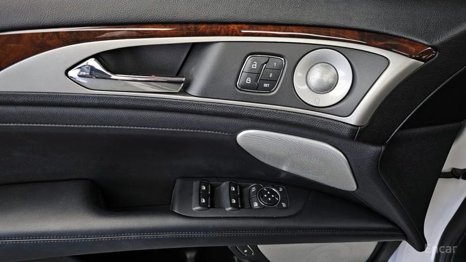Lincoln MKZ