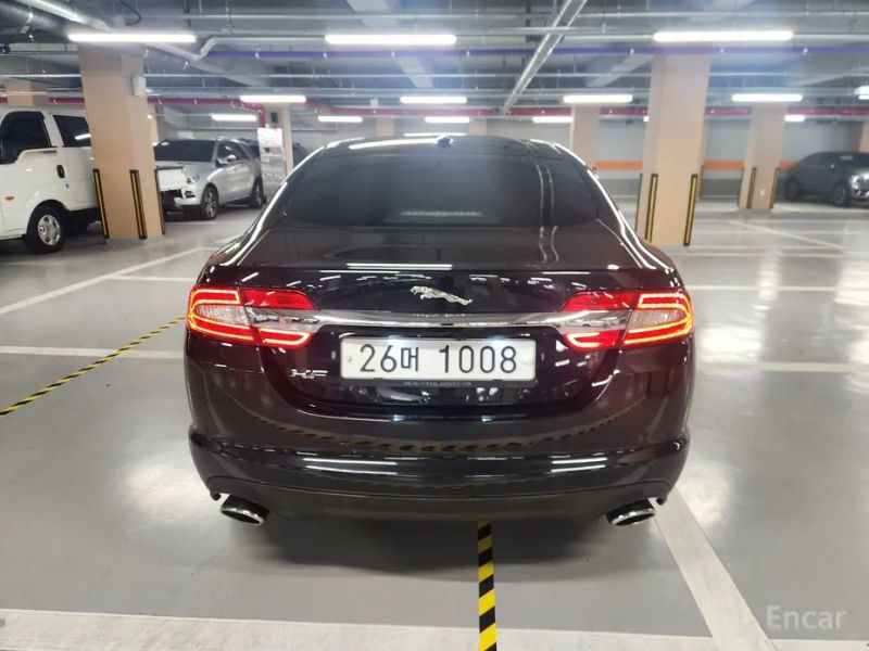 Jaguar xf