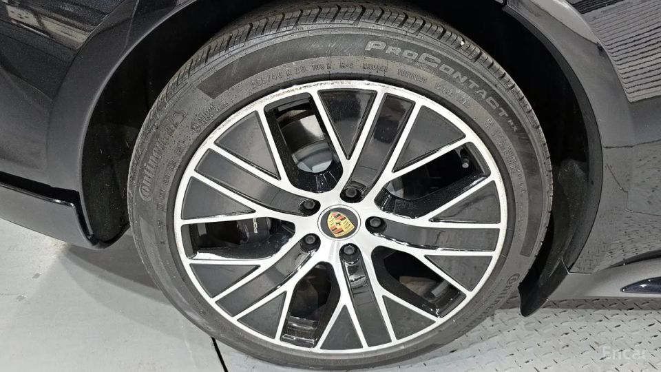 Porsche Taycan