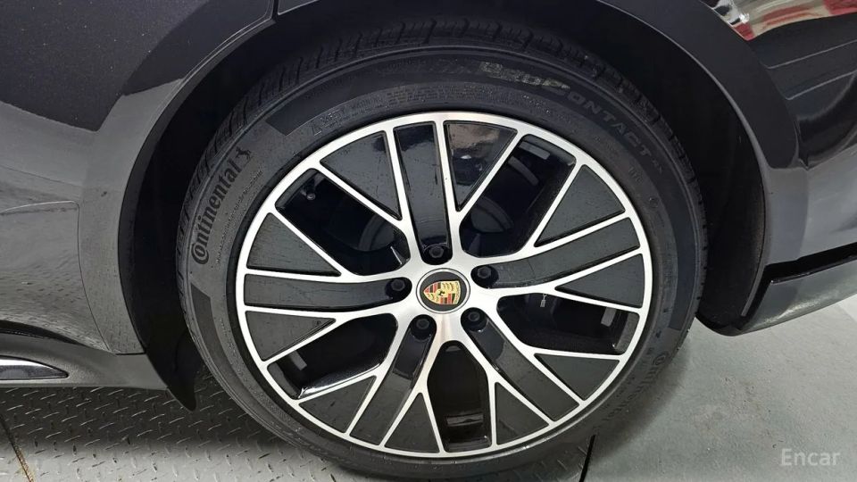 Porsche Taycan