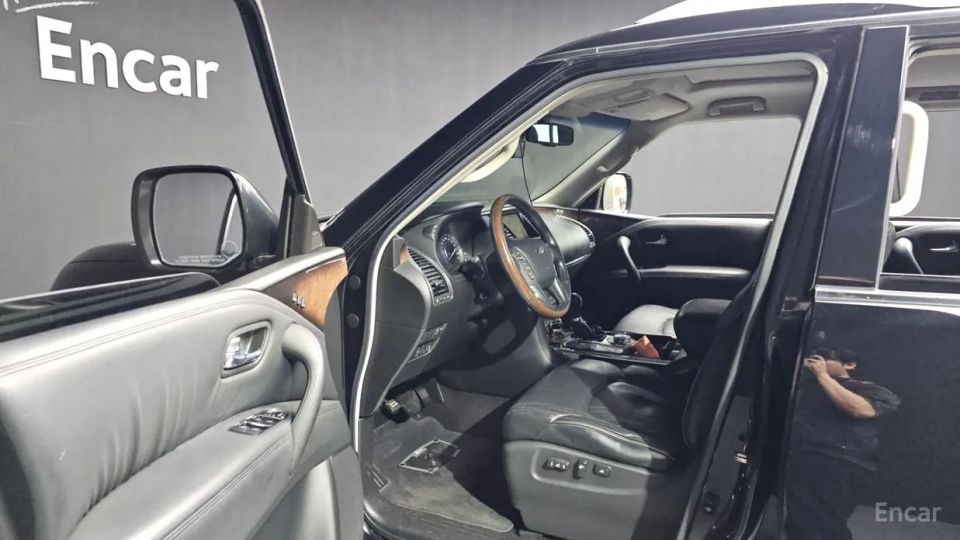 Infiniti QX