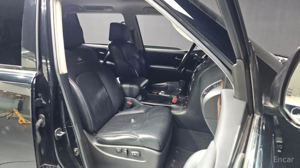 Infiniti QX
