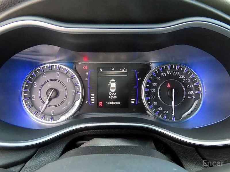 Chrysler 200