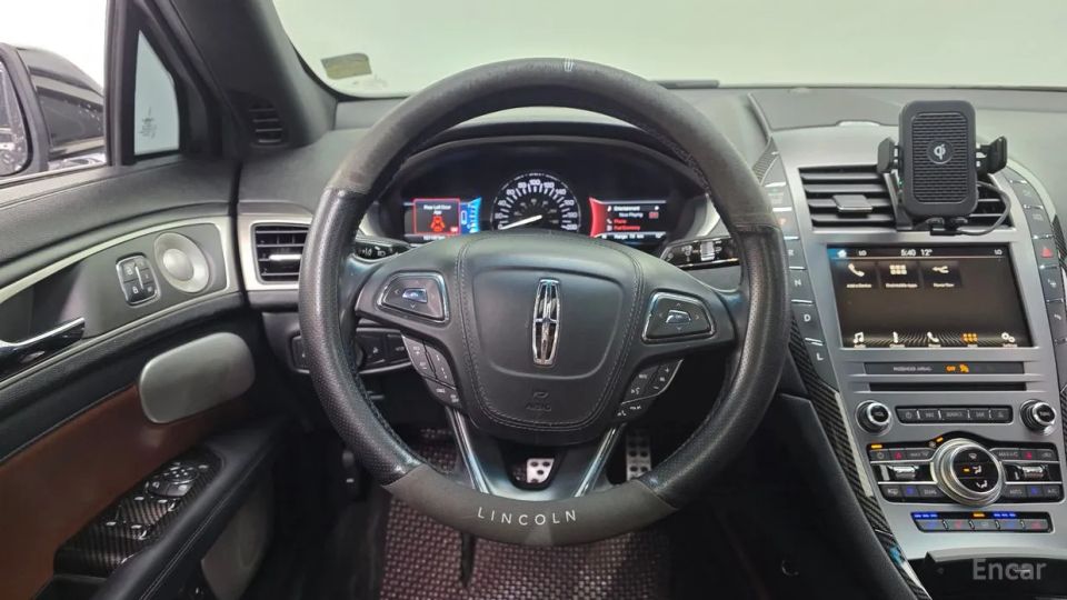 Lincoln MKZ