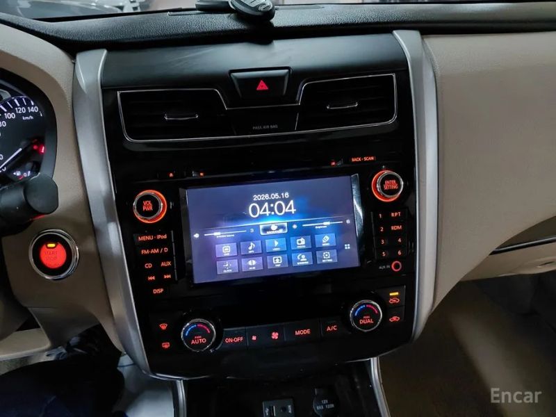 Nissan altima