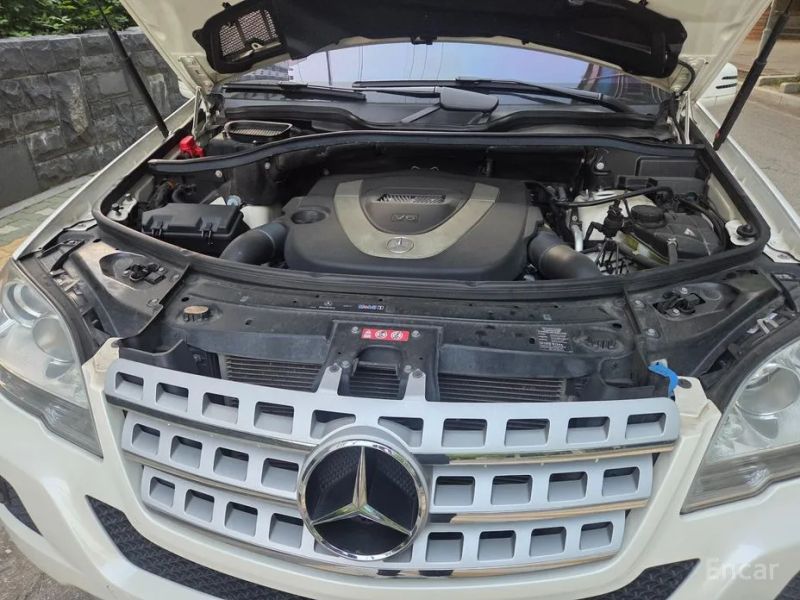 Mercedes-Benz M-class
