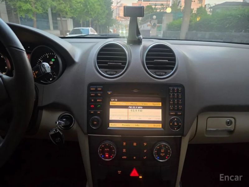 Mercedes-Benz M-class