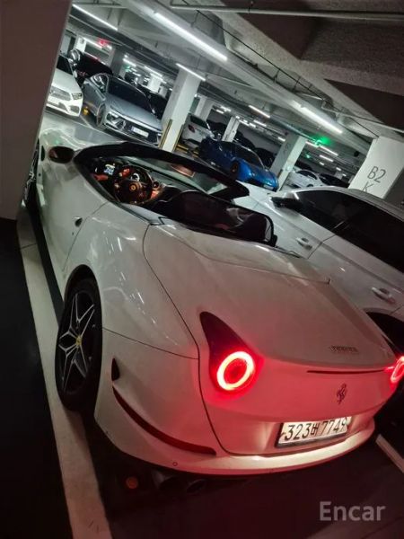 Ferrari California