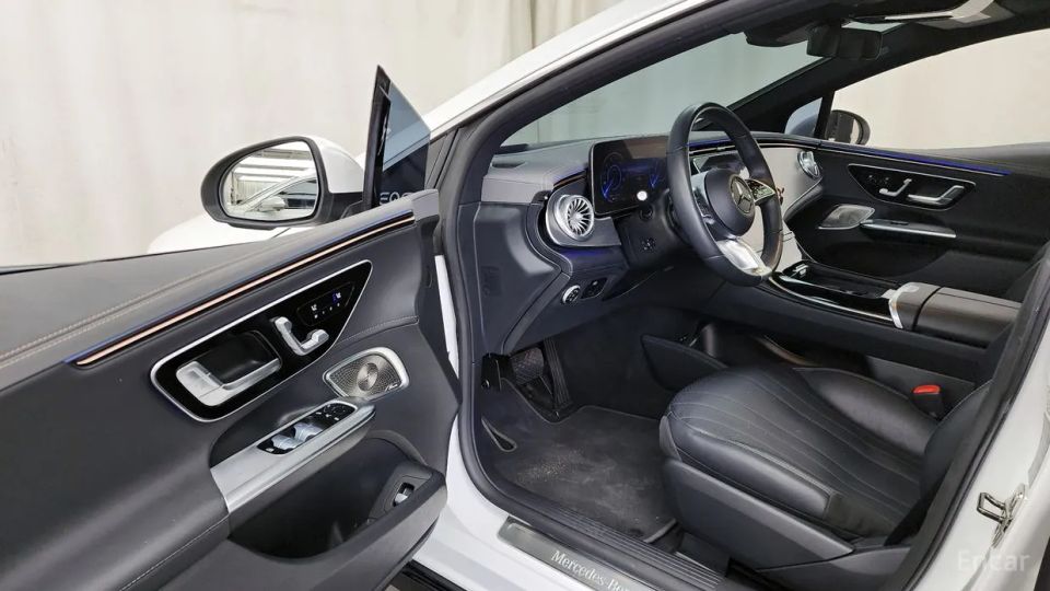 Mercedes-Benz EQE
