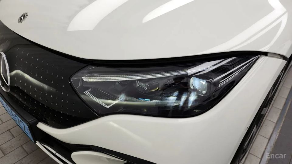 Mercedes-Benz EQE