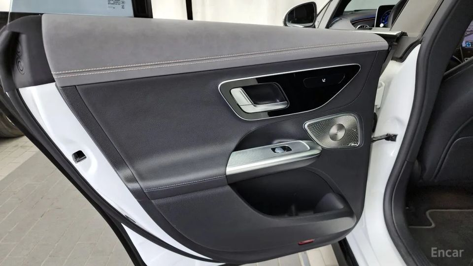 Mercedes-Benz EQE