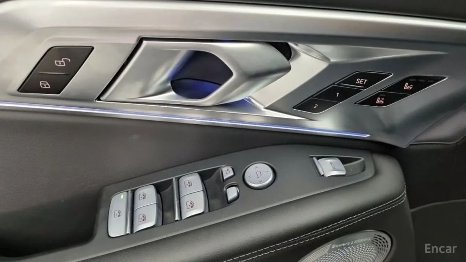 BMW XM
