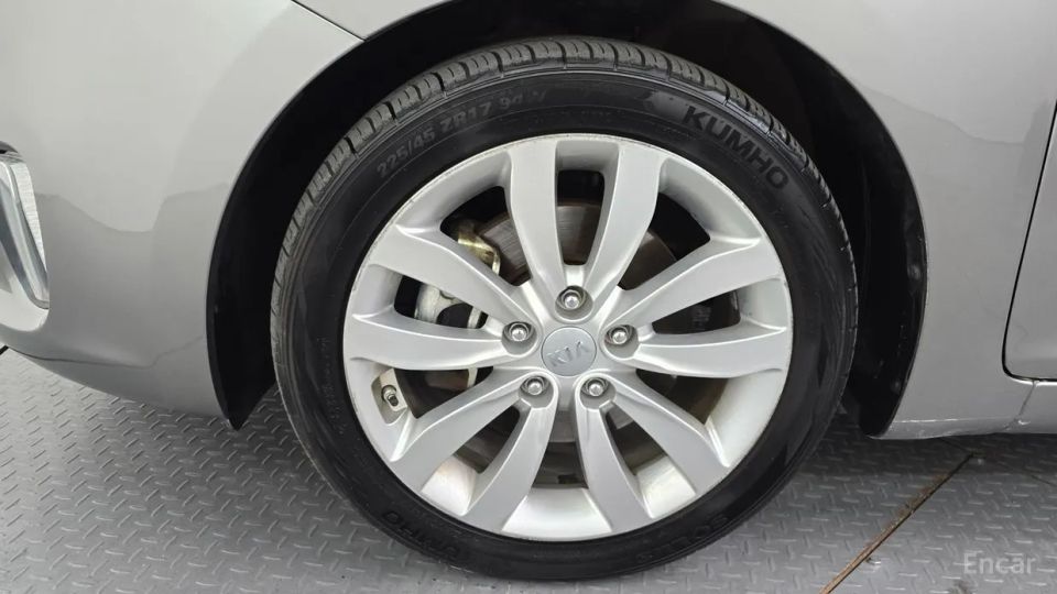 Kia Carens