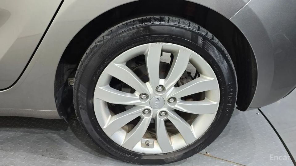 Kia Carens