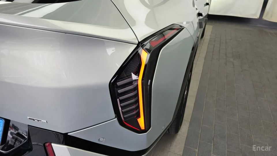 Kia EV4