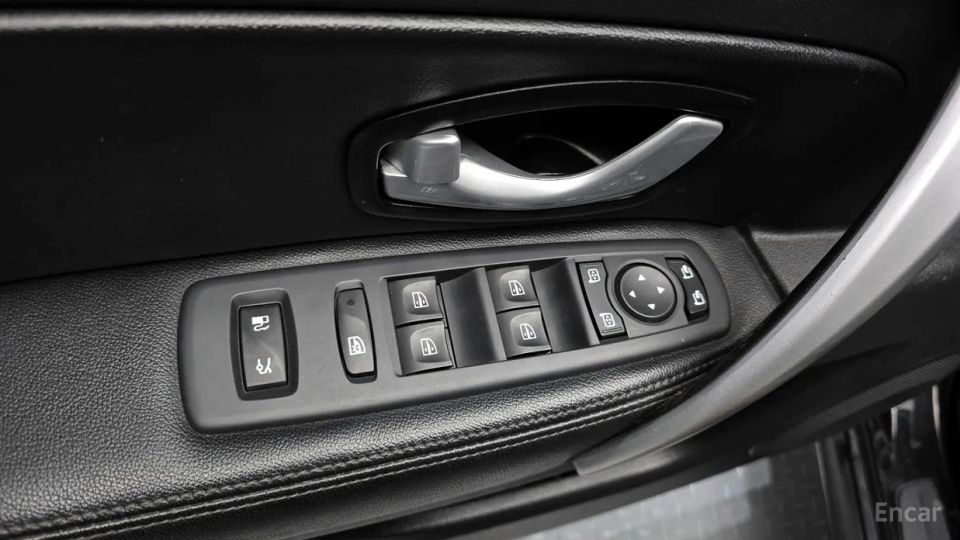 Renault-KoreaSamsung SM5