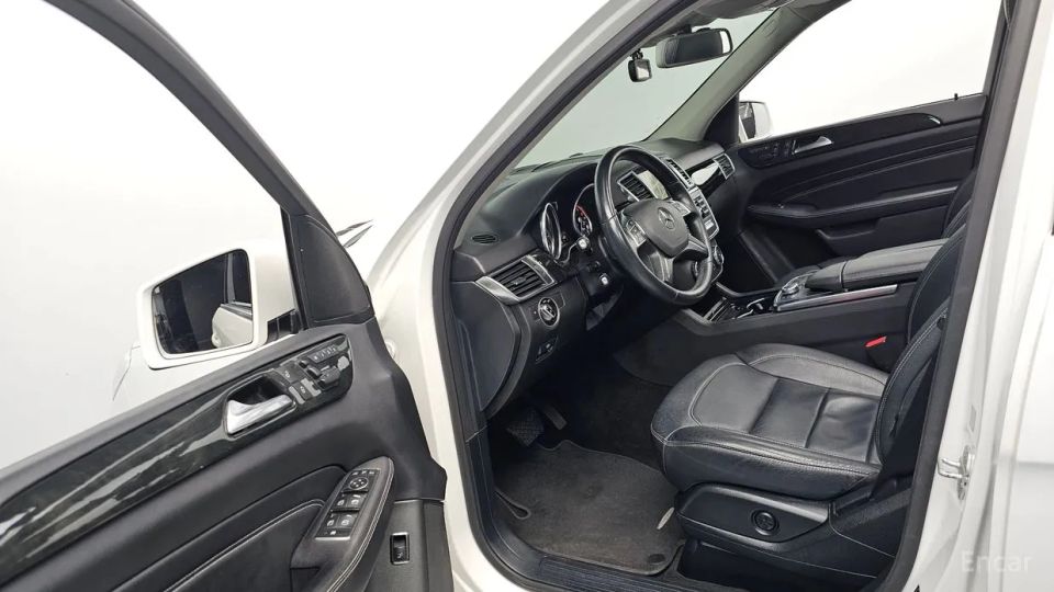 Mercedes-Benz M-class