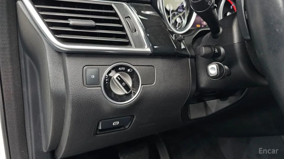 Mercedes-Benz M-class