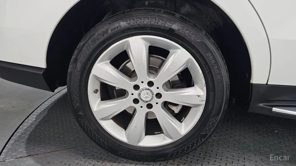 Mercedes-Benz M-class