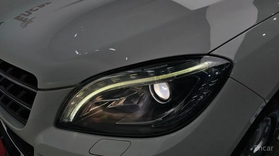 Mercedes-Benz M-class