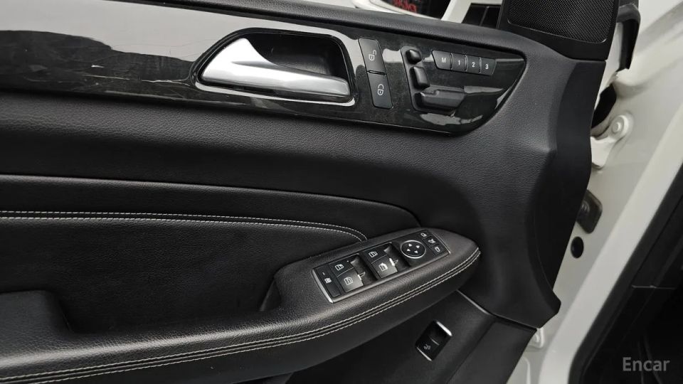 Mercedes-Benz M-class