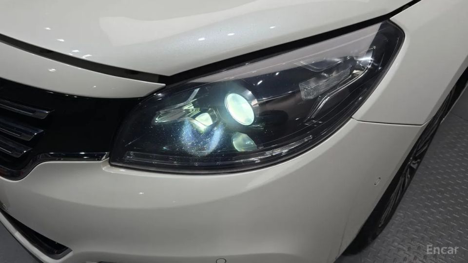 Renault-KoreaSamsung SM7