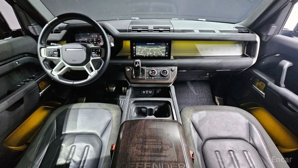 Land Rover Defender